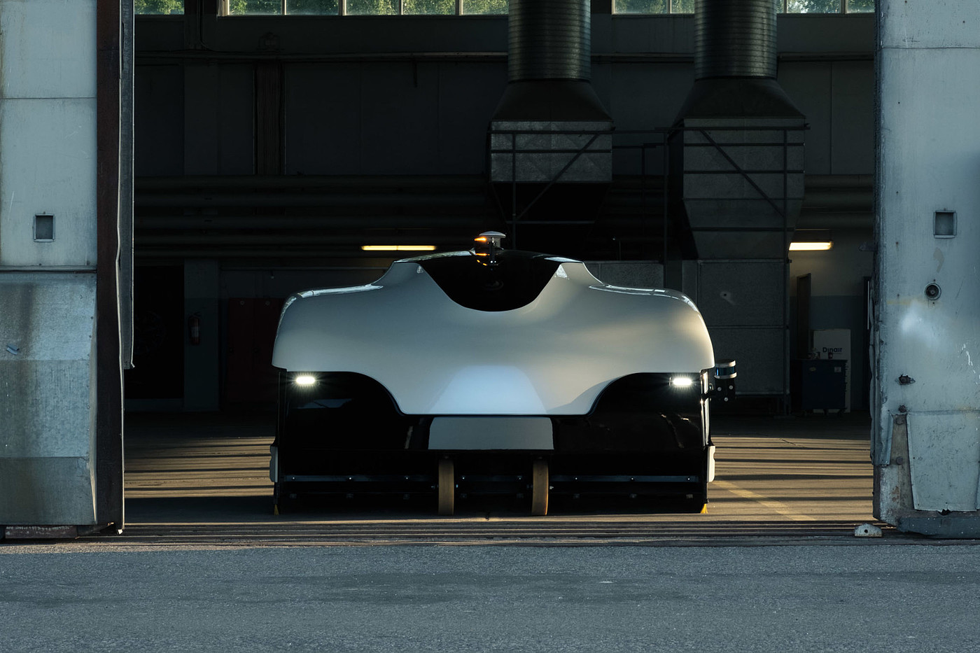 artificial intelligence,，green product ，vehicle，