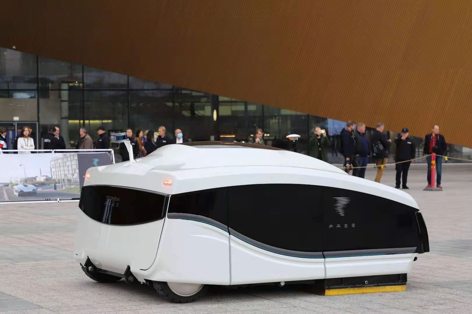 artificial intelligence,，green product ，vehicle，