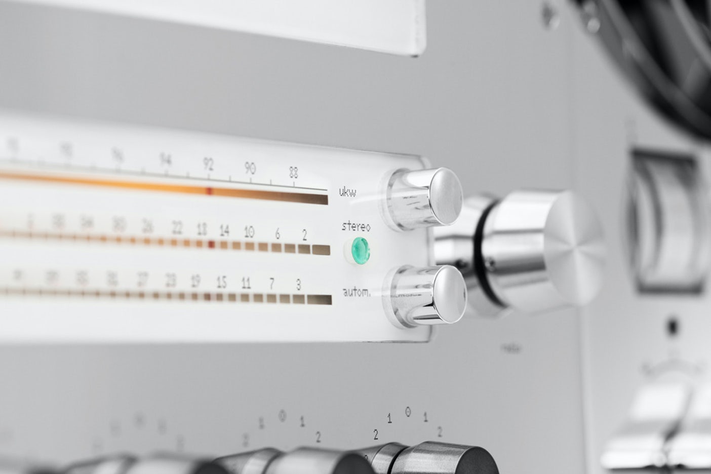 Wall installation，recorder，speaker，