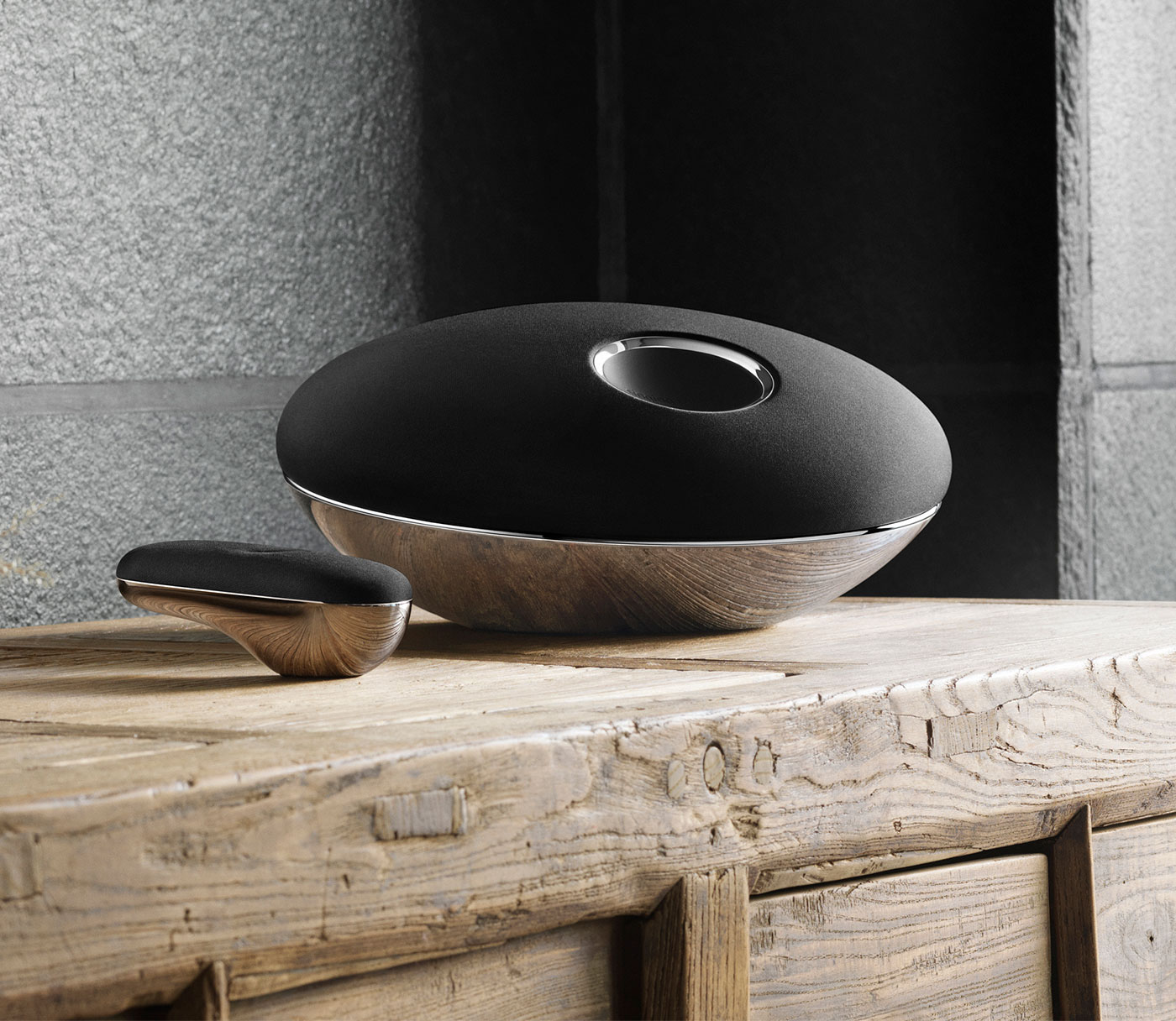 Dual microphone，Mellow，Sense of design，Wireless audio，SingingMachine，