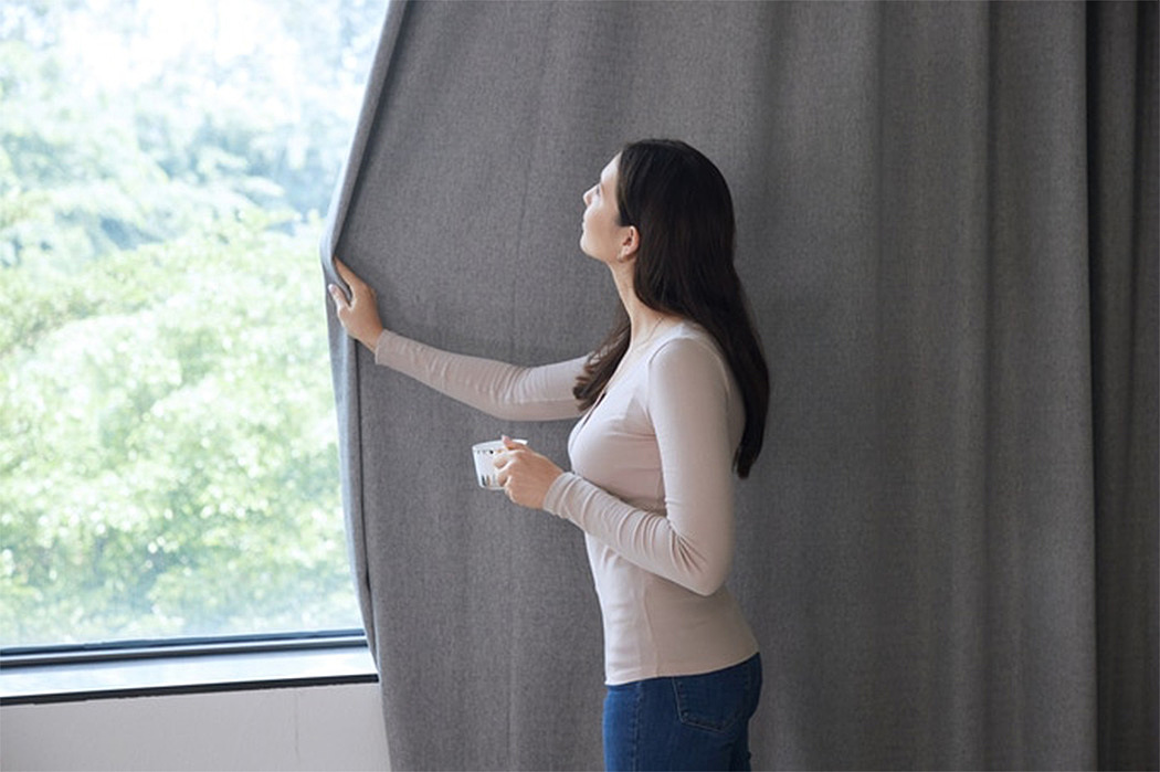 window curtains，intelligence，sensor，white，