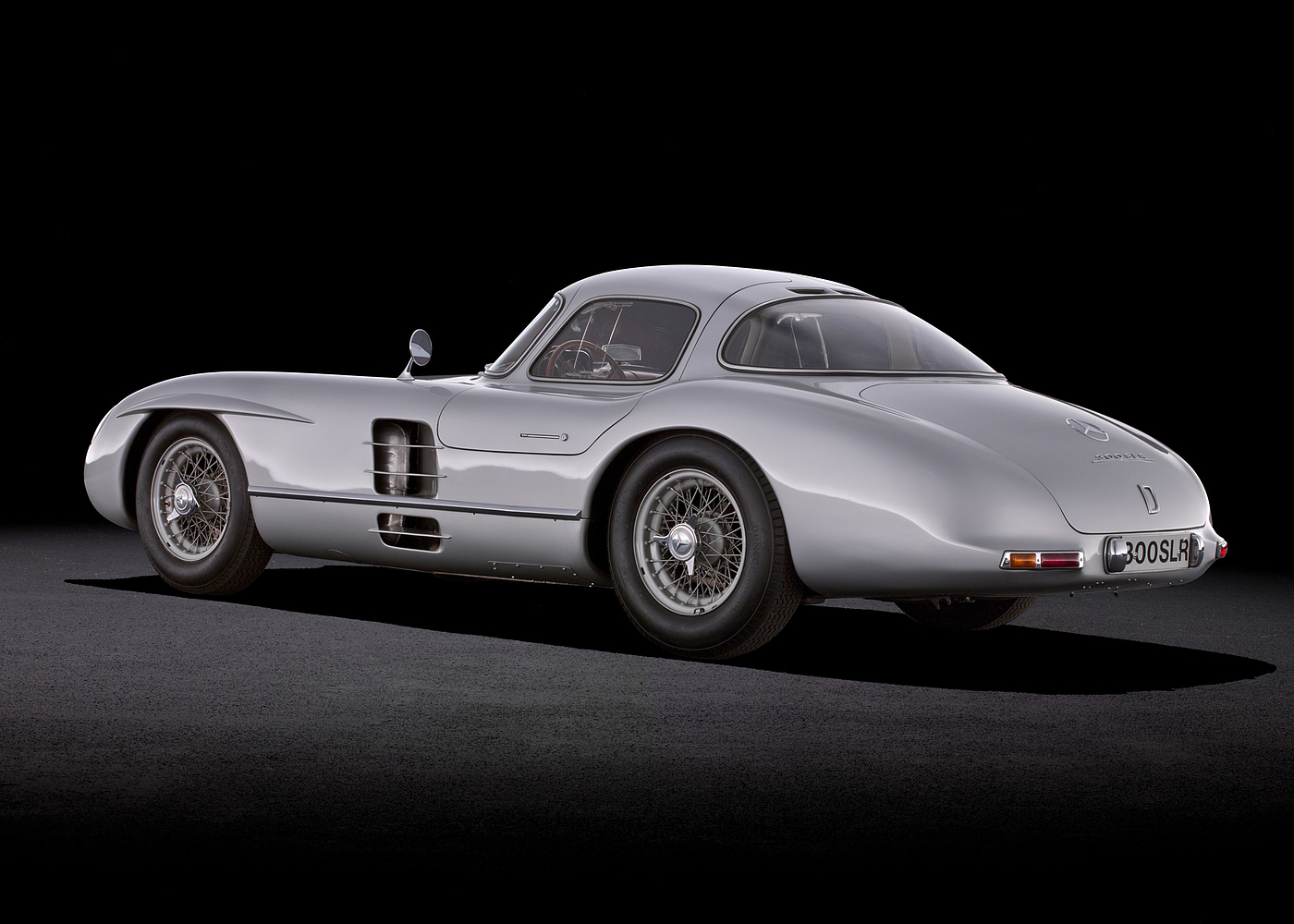 Sports car，Retro，Benz，Ferrari，