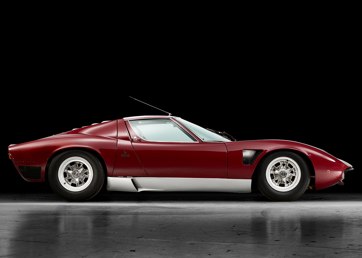Sports car，Retro，Benz，Ferrari，