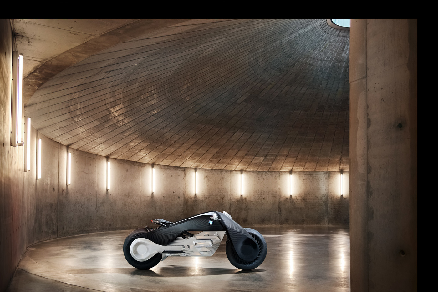 bmw，Next 100，motorcycle，Can't turn，