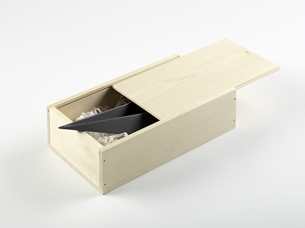 Switzerland，ecal，luxury goods，