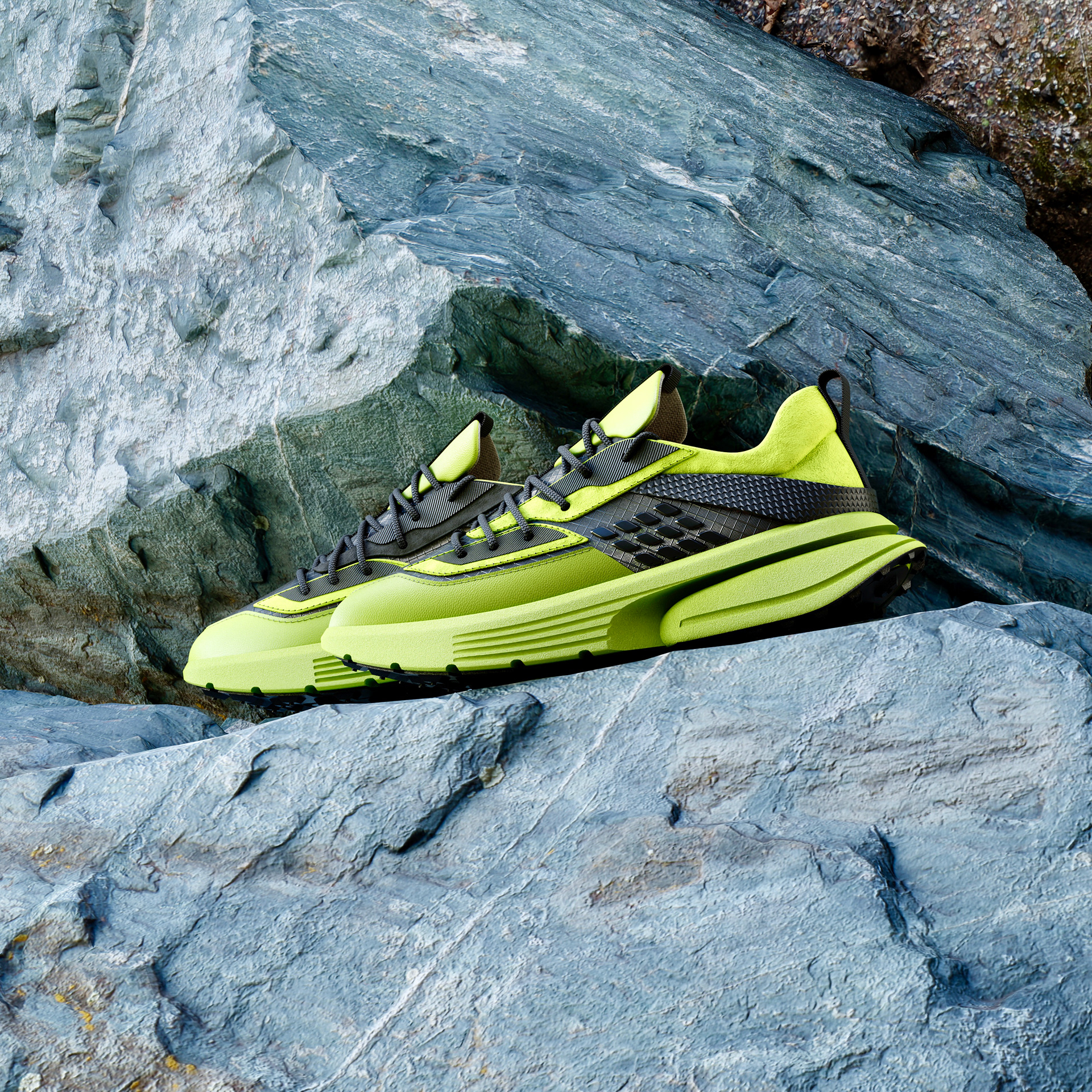 juan vegas，sneakers，white，conceptual design，Outdoor sports，