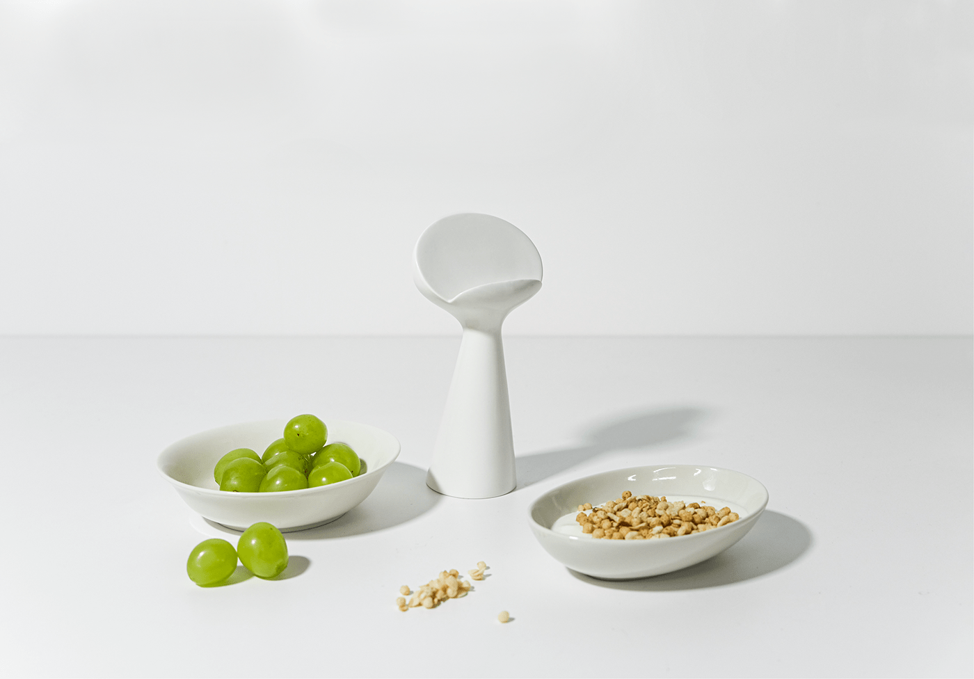 Mobile phone bracket，swan，Spoon，white，