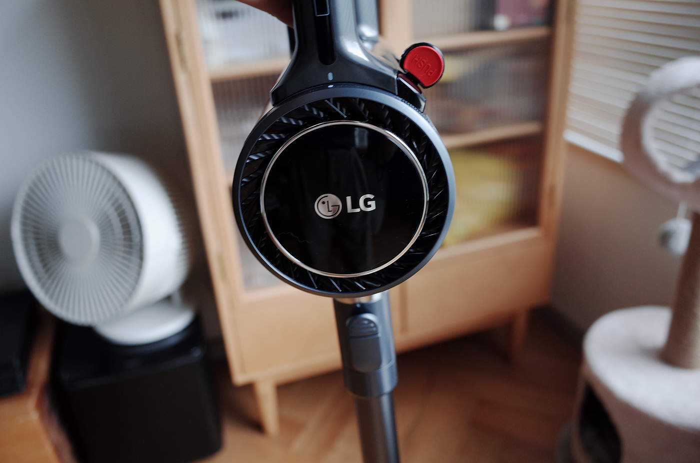 LG A9K吸尘器新品测评，家具设计师杏仁菜菜头，