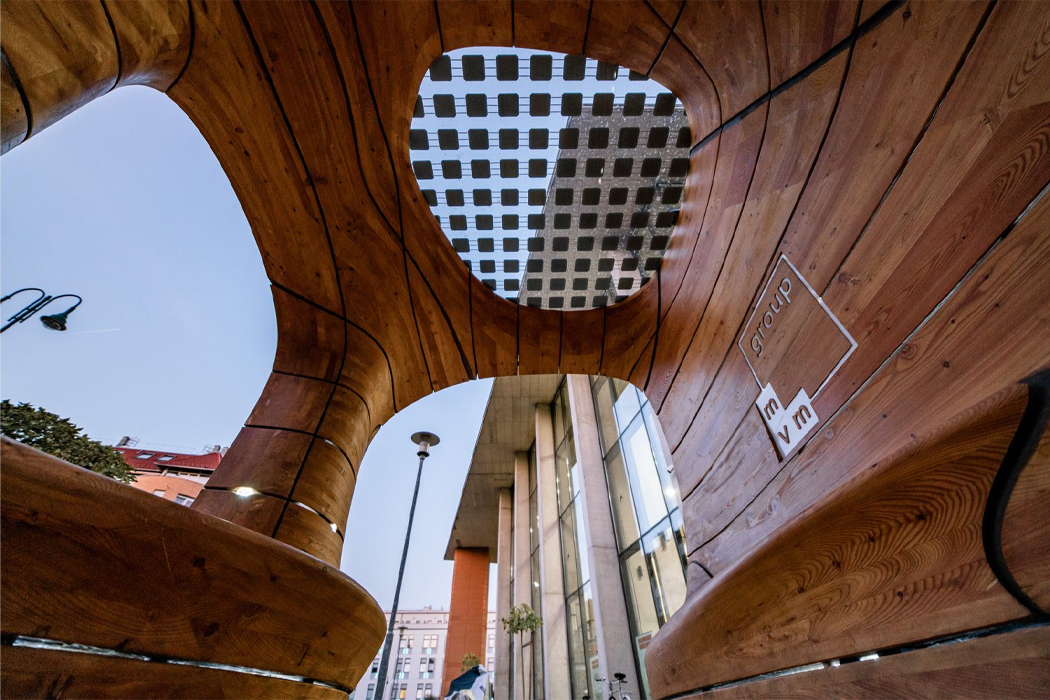 Hello Wood，bench，communal facilities，Solar charging socket，WiFi hotspot，