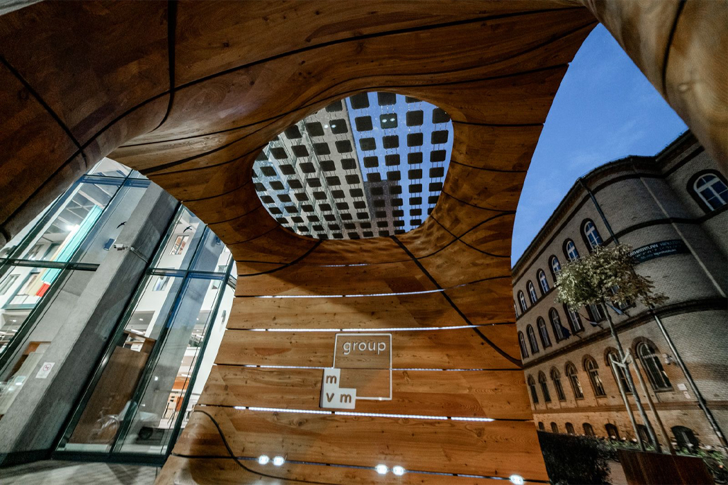 Hello Wood，bench，communal facilities，Solar charging socket，WiFi hotspot，