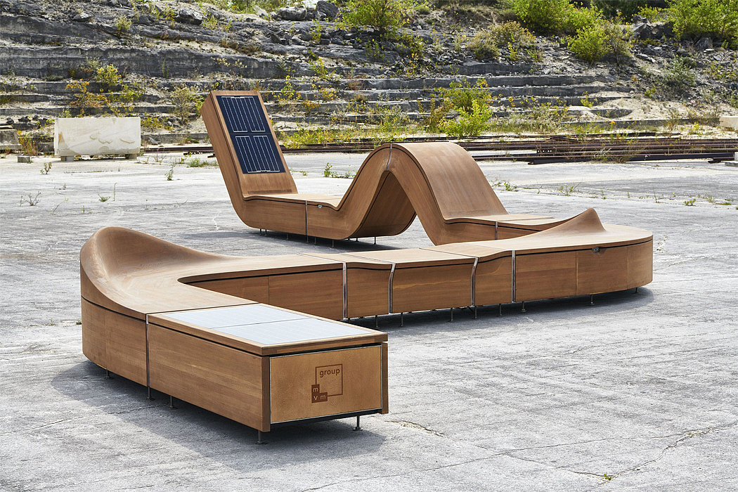 Hello Wood，bench，communal facilities，Solar charging socket，WiFi hotspot，