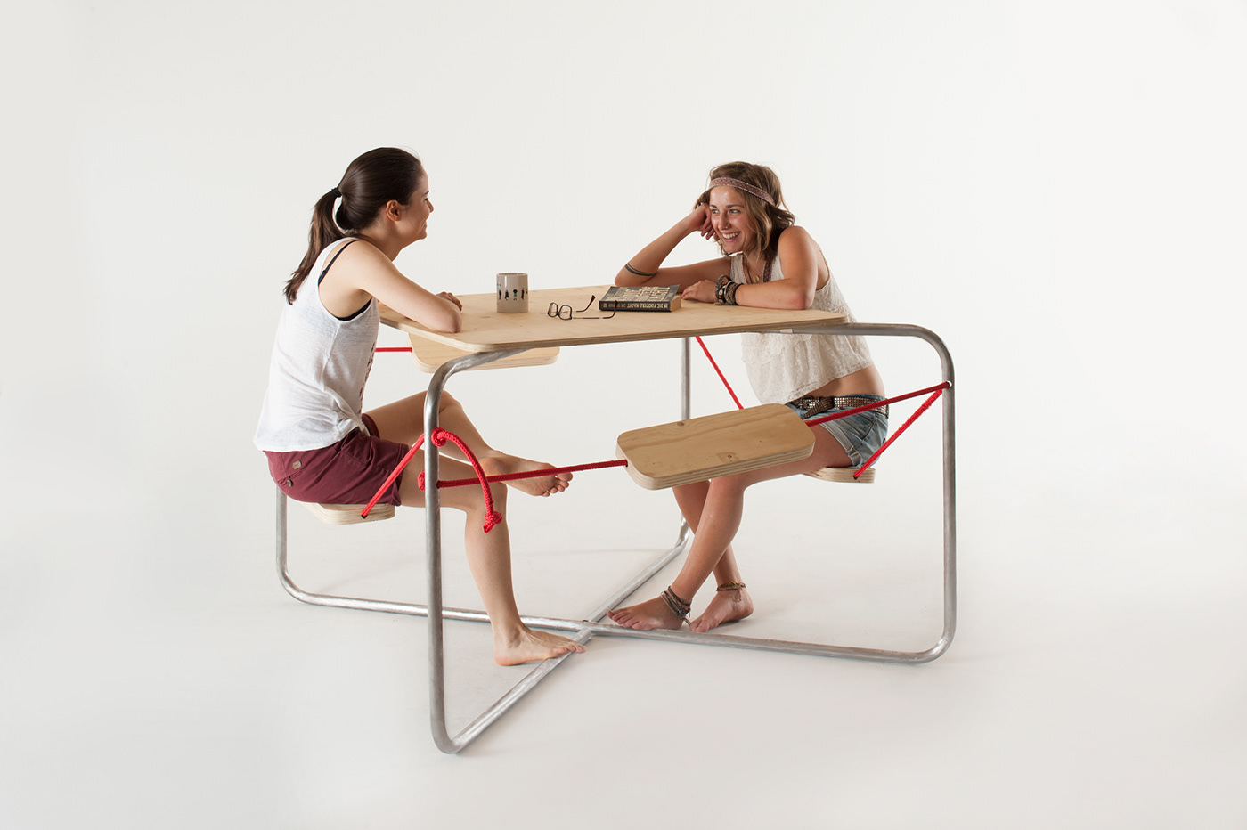 Outdoor furniture，chair，Equilibrium，industrial design，