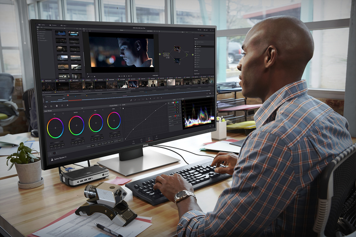 movie camera，optimal design ，Shoulder resistance，