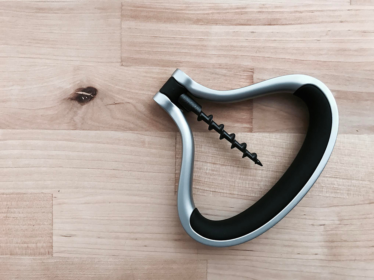 industrial design，product design，tool，red wine，