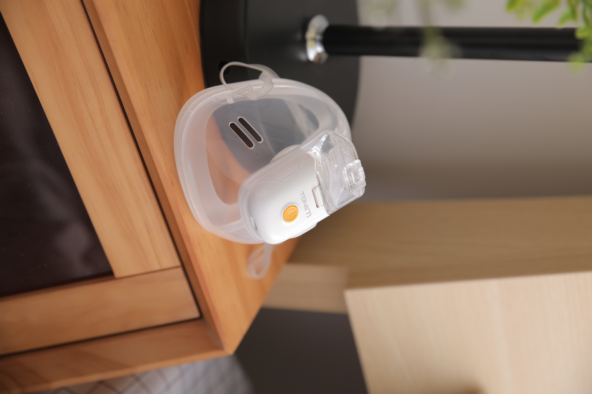 medical care，Atomizer，wear，healthy，