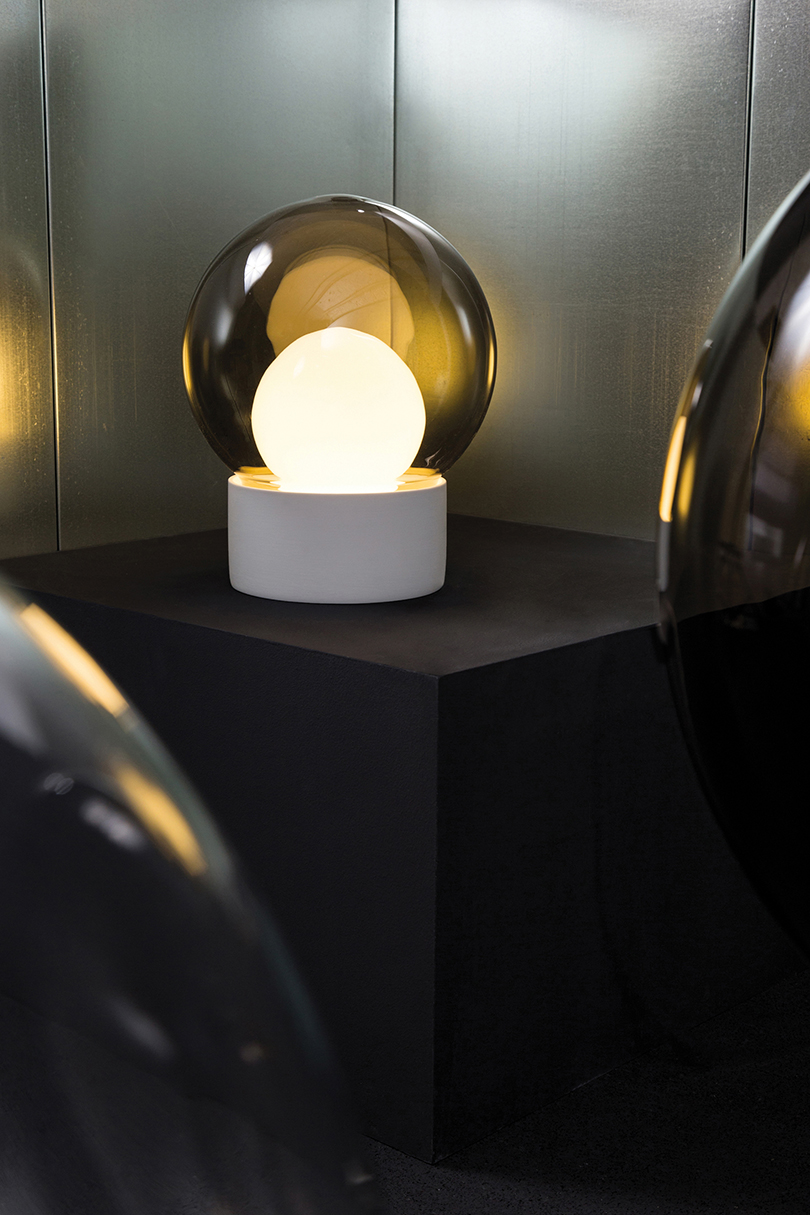 lamps and lanterns，lighting，Glass，