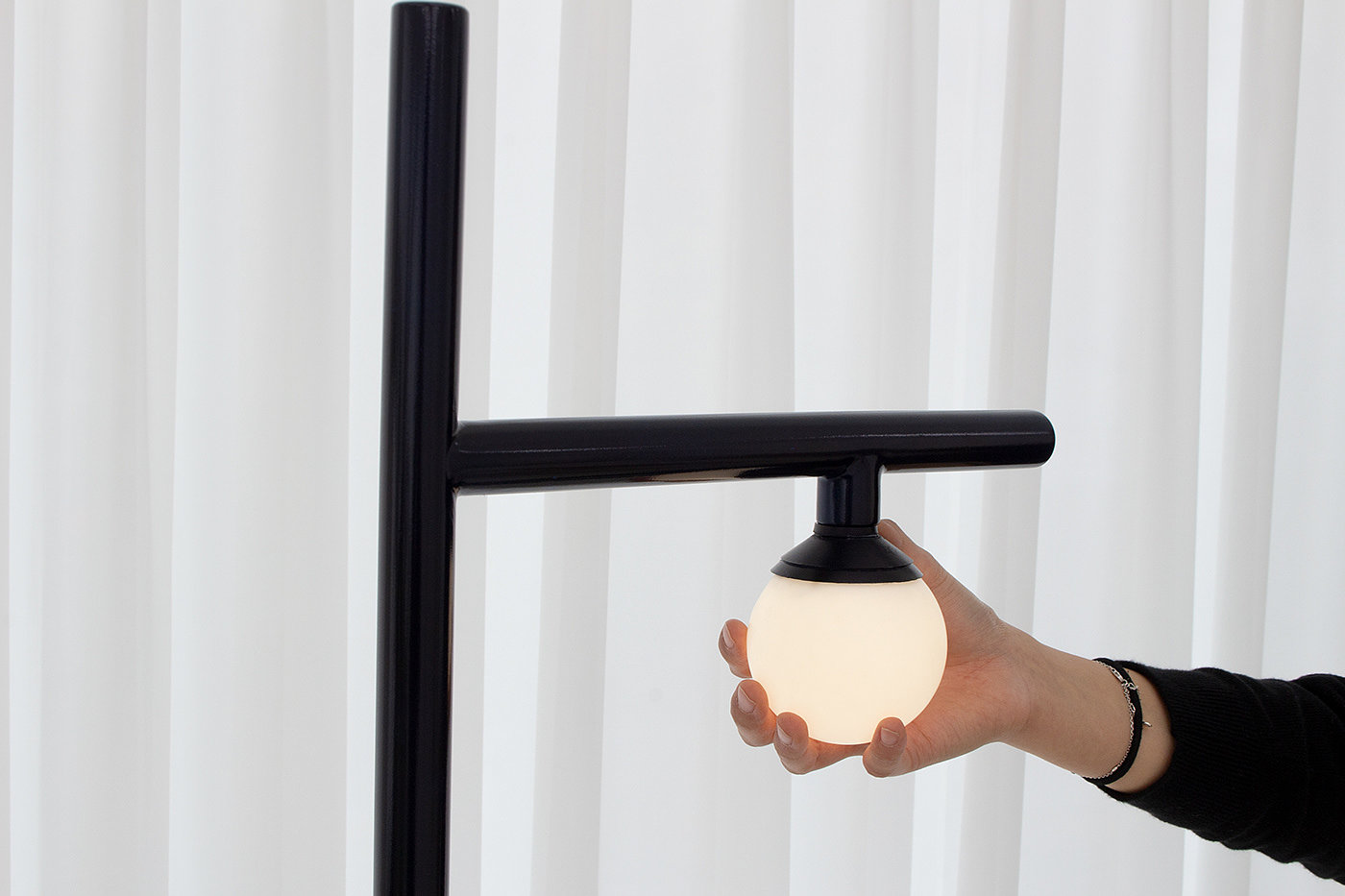 lamps and lanterns，lighting，electromagnetism，Interesting，
