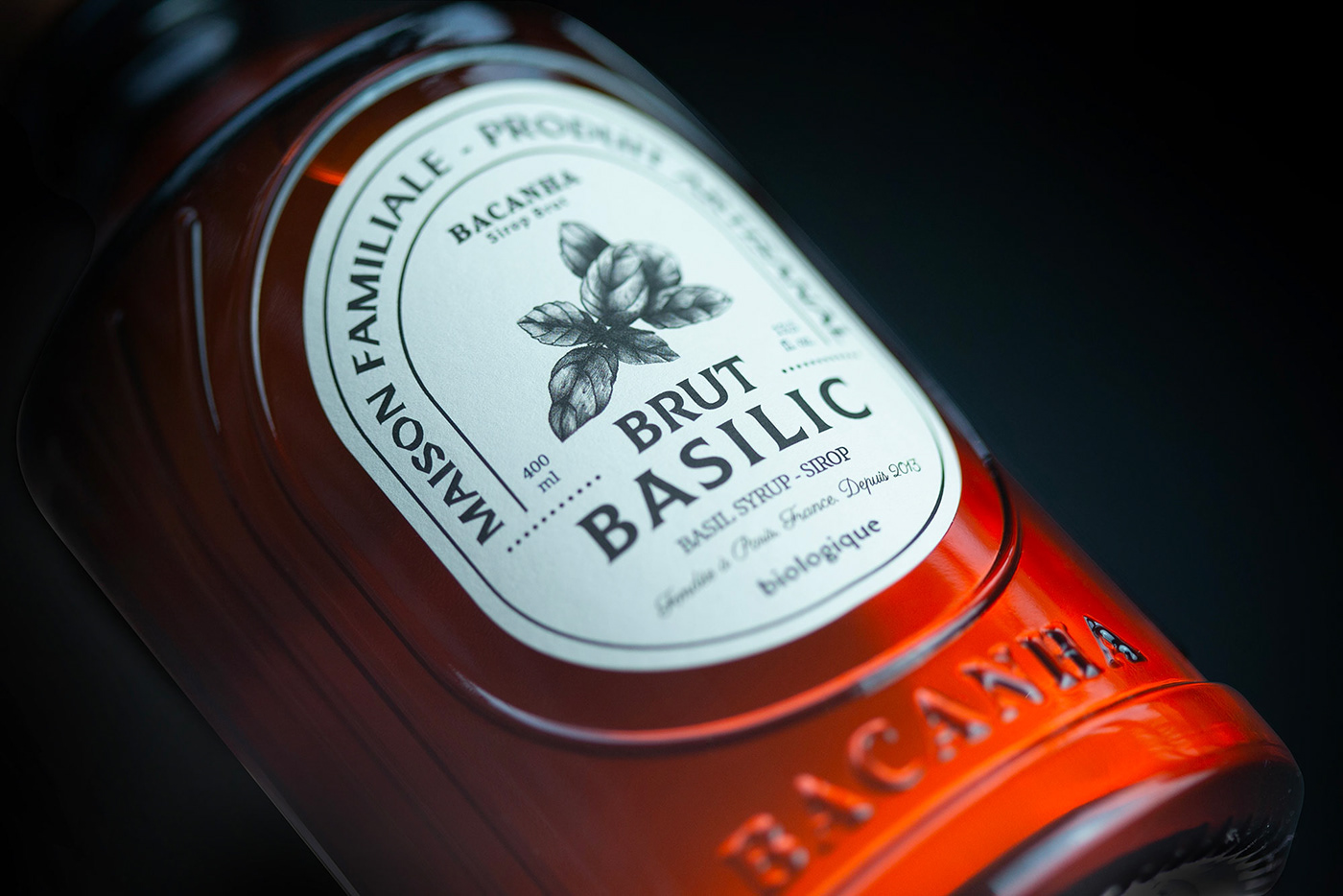 The wine bottle，packing，syrup，