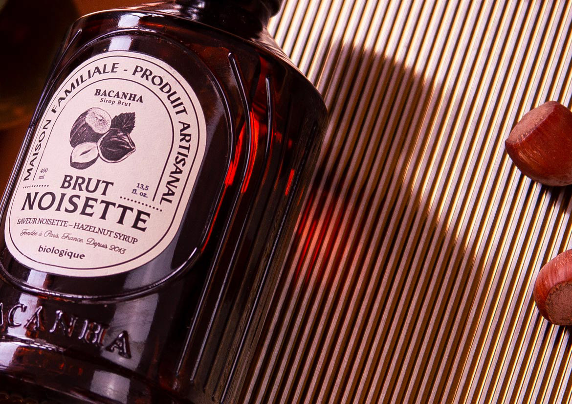 The wine bottle，packing，syrup，