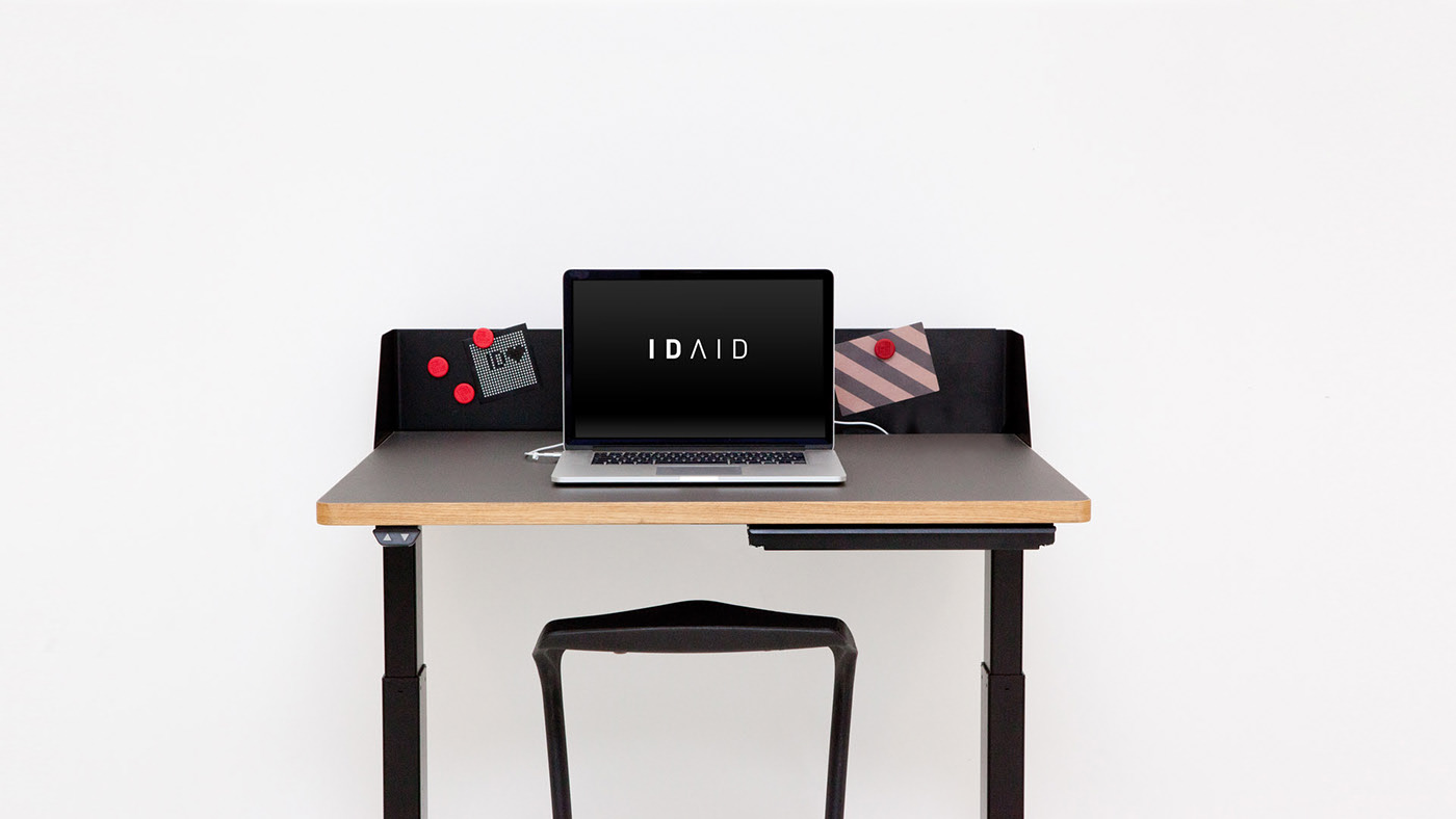 to work in an office，Electric，Table，