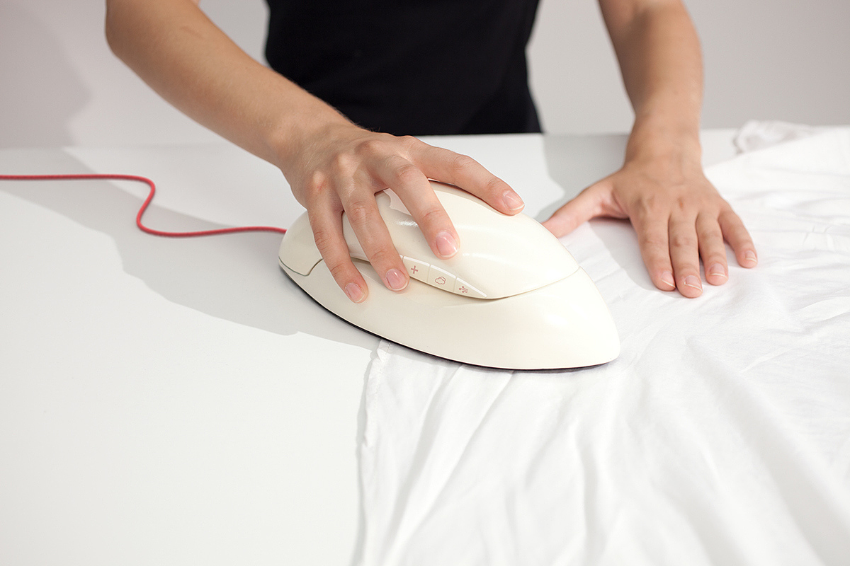 small home appliances，DirectME，industrial design，product design，Hanging ironing，