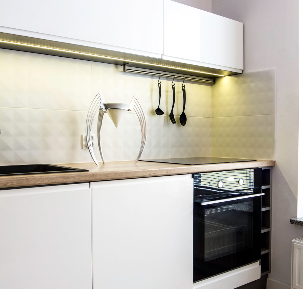 white，black，machine，brew，Coffee，PURIST，