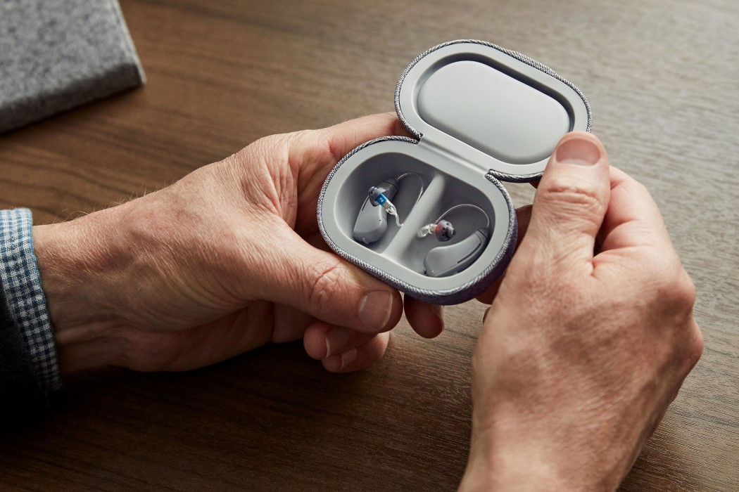 headset，deaf-aid，SoundControl ™，Bose Hear，