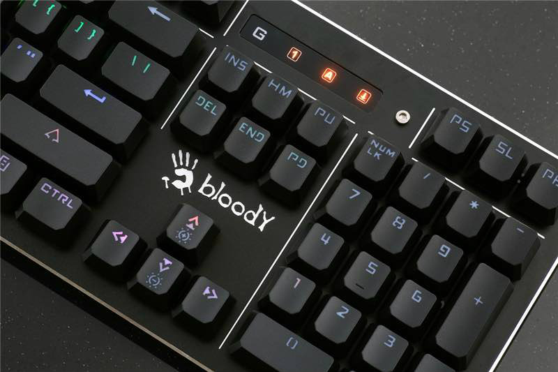 Mechanical keyboard，Bloody，Shuangfeiyan，Black Technology，