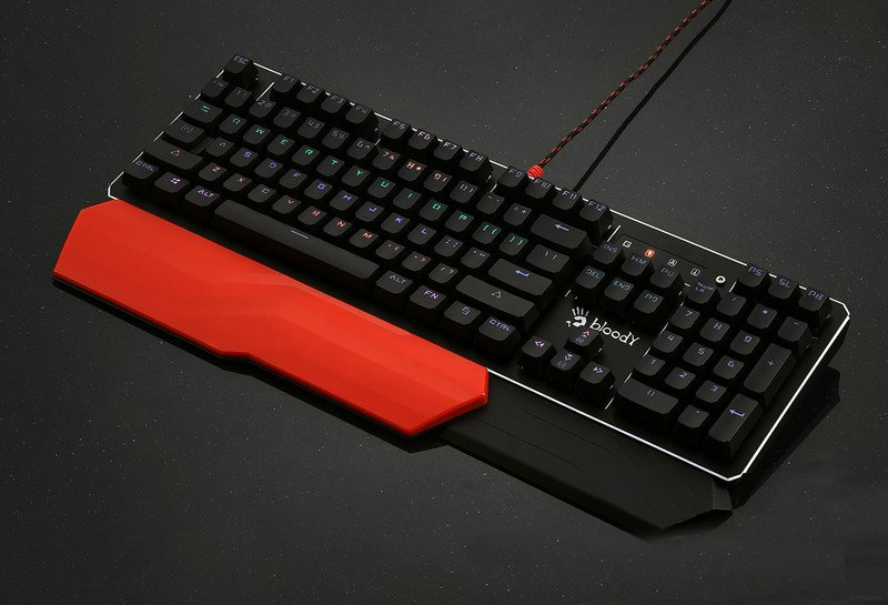 Mechanical keyboard，Bloody，Shuangfeiyan，Black Technology，