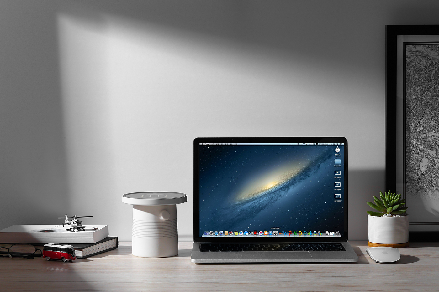 Thermostatic water cup，wireless charger ，