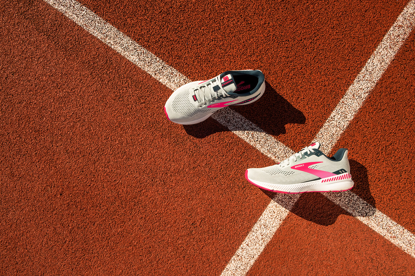 sneakers，Running shoes，comfortable，sketch，