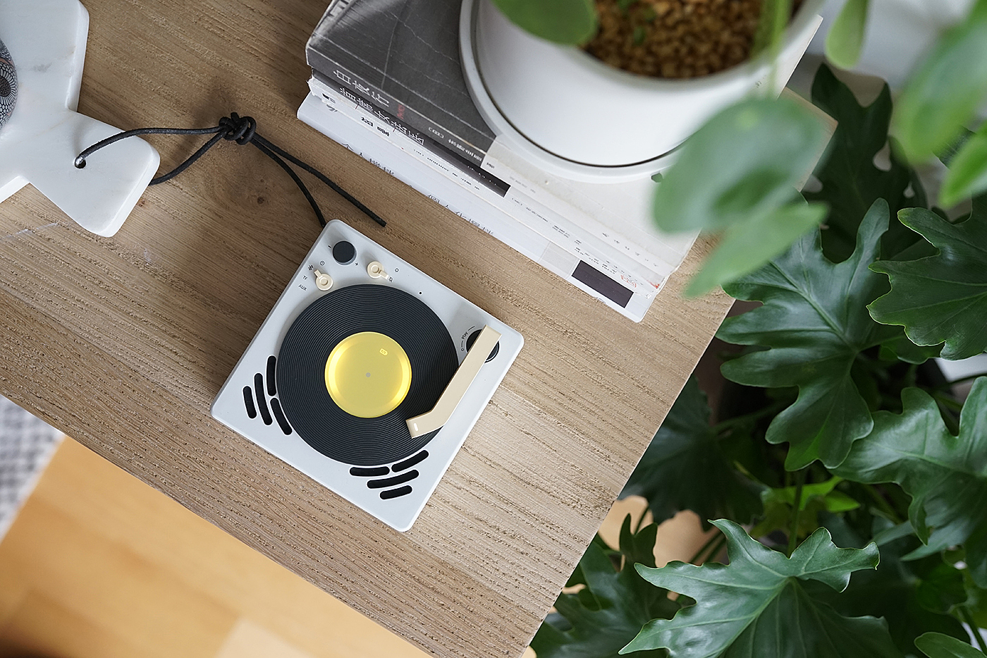 Bluetooth Speaker ，alarm clock，Vinyl record player，