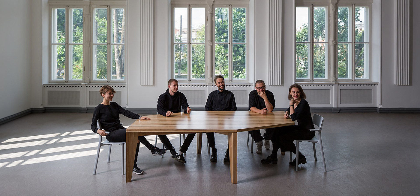 Table，wooden ，multi-function，practical，
