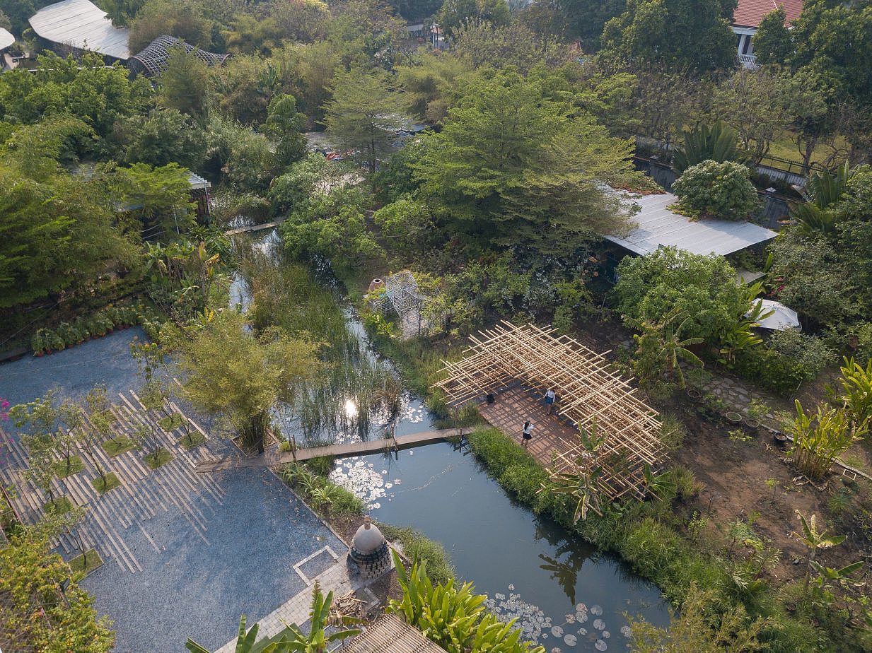 建筑，木条，稻草，展馆，