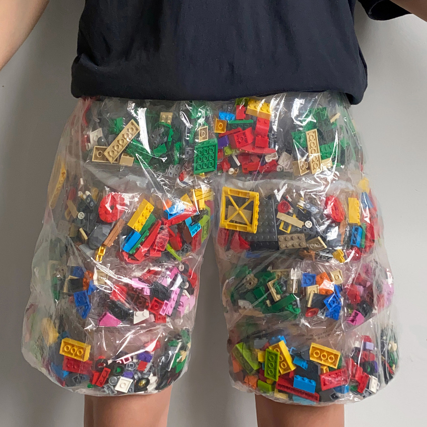 shoes，Umbrella，trunk，shorts，