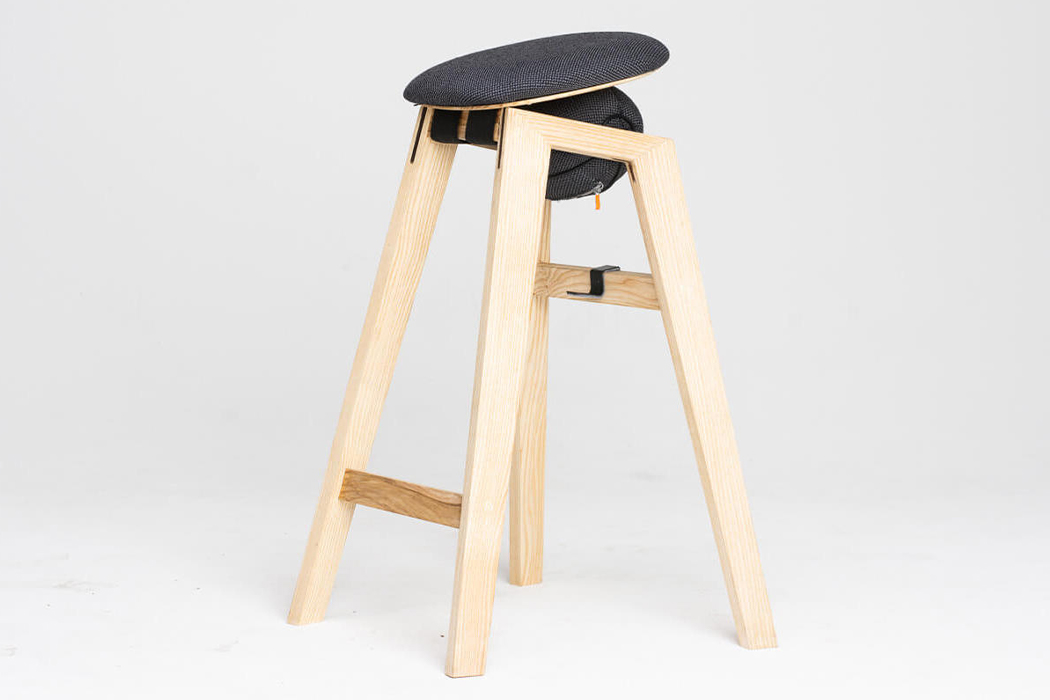 stool，black，Ergonomics，Say，comfortable，Minimalist design ，