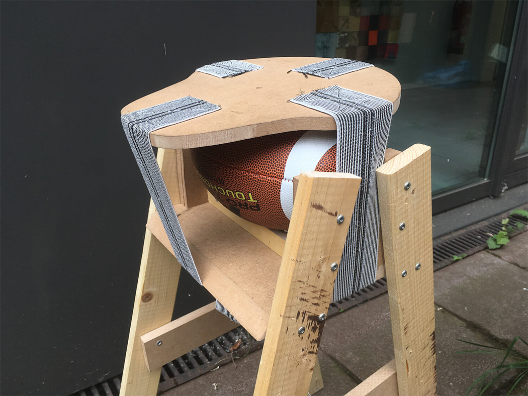 stool，black，Ergonomics，Say，comfortable，Minimalist design ，