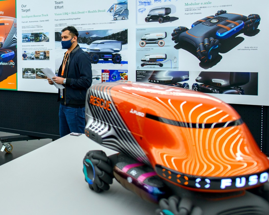 Rescue truck，orange，UAV，Patel，