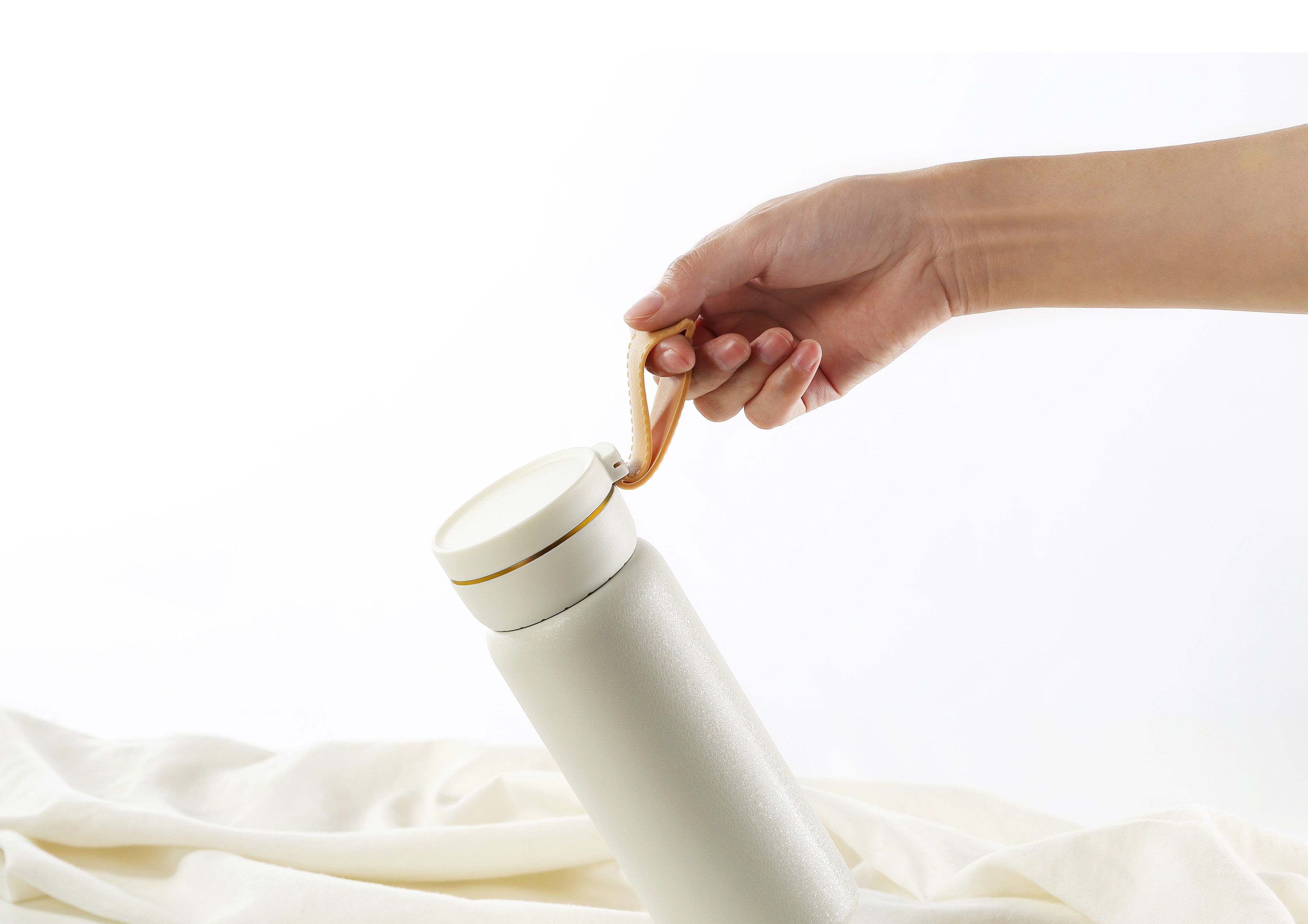 2020 CGD contemporary good design award，vacuum cup，Guangzhou Kebei daily necessities Co., Ltd，