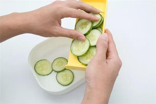 Folks，Storage bottle，Charging line，Escalator，Presbyopic glasses，