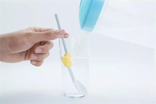 Folks，Storage bottle，Charging line，Escalator，Presbyopic glasses，