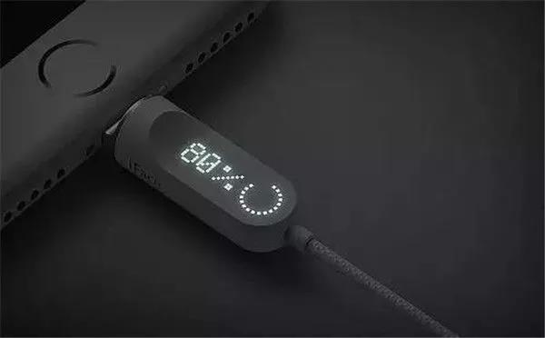 Folks，Storage bottle，Charging line，Escalator，Presbyopic glasses，