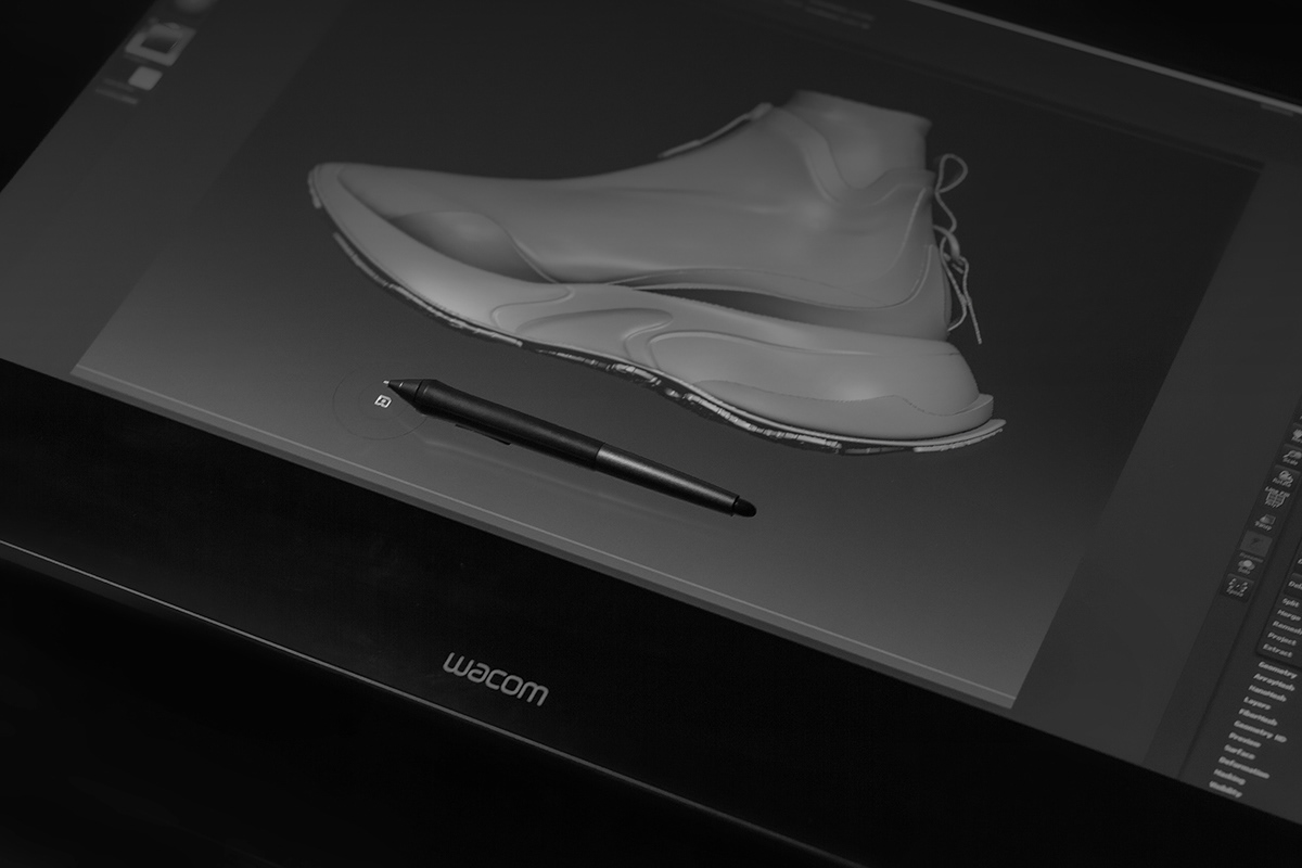 Waterproof upper，Traction ，Sustainable use，sneakers，