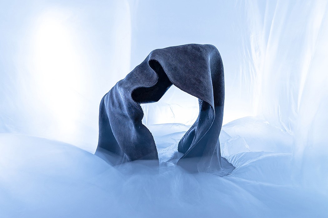 Sergio Sesmero，chair，Woven concrete fabric，Sit Furniture Design Award，MEMORIA，