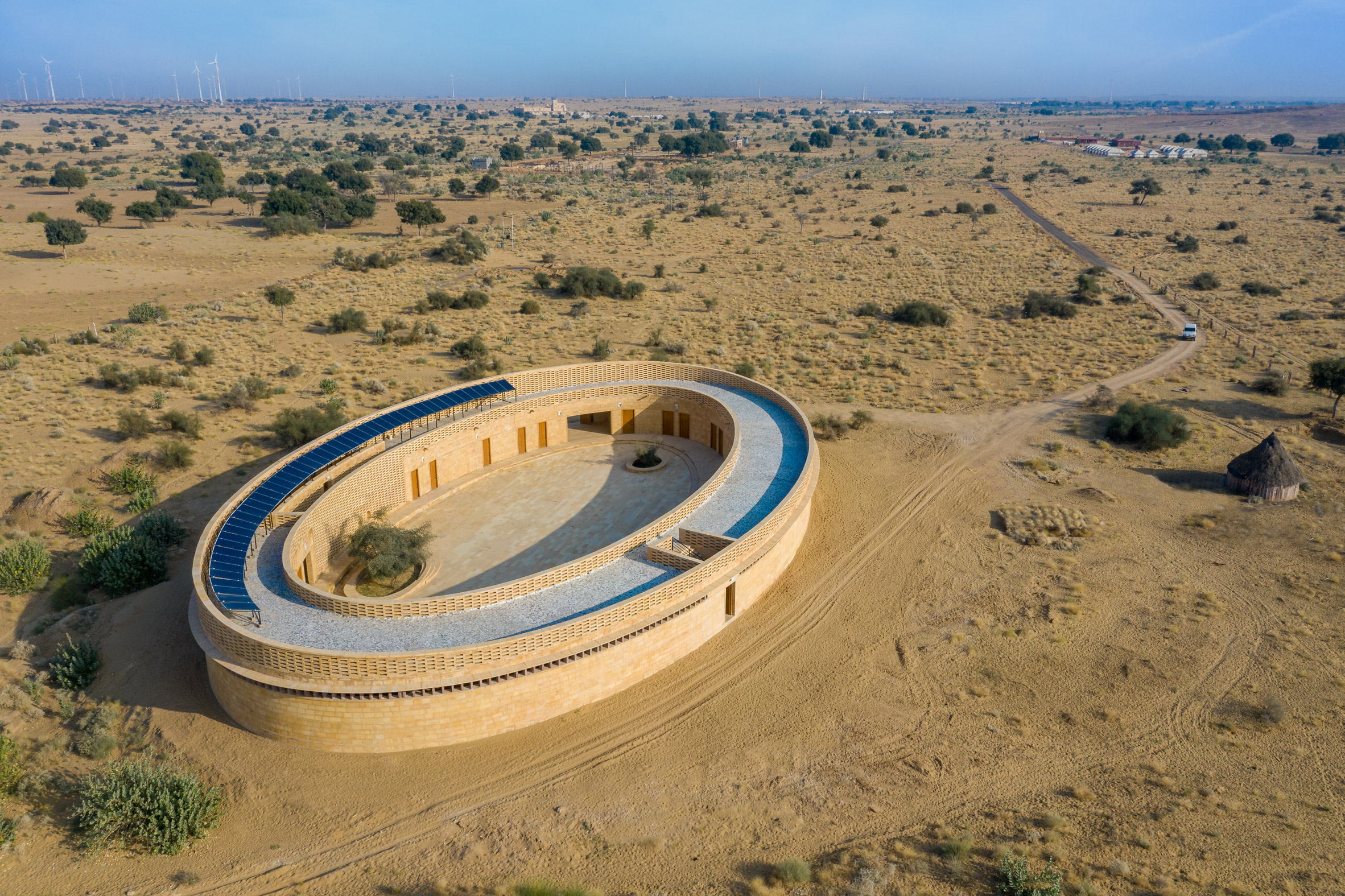 Girls' school，India，Sandstone，Thar desert，power，