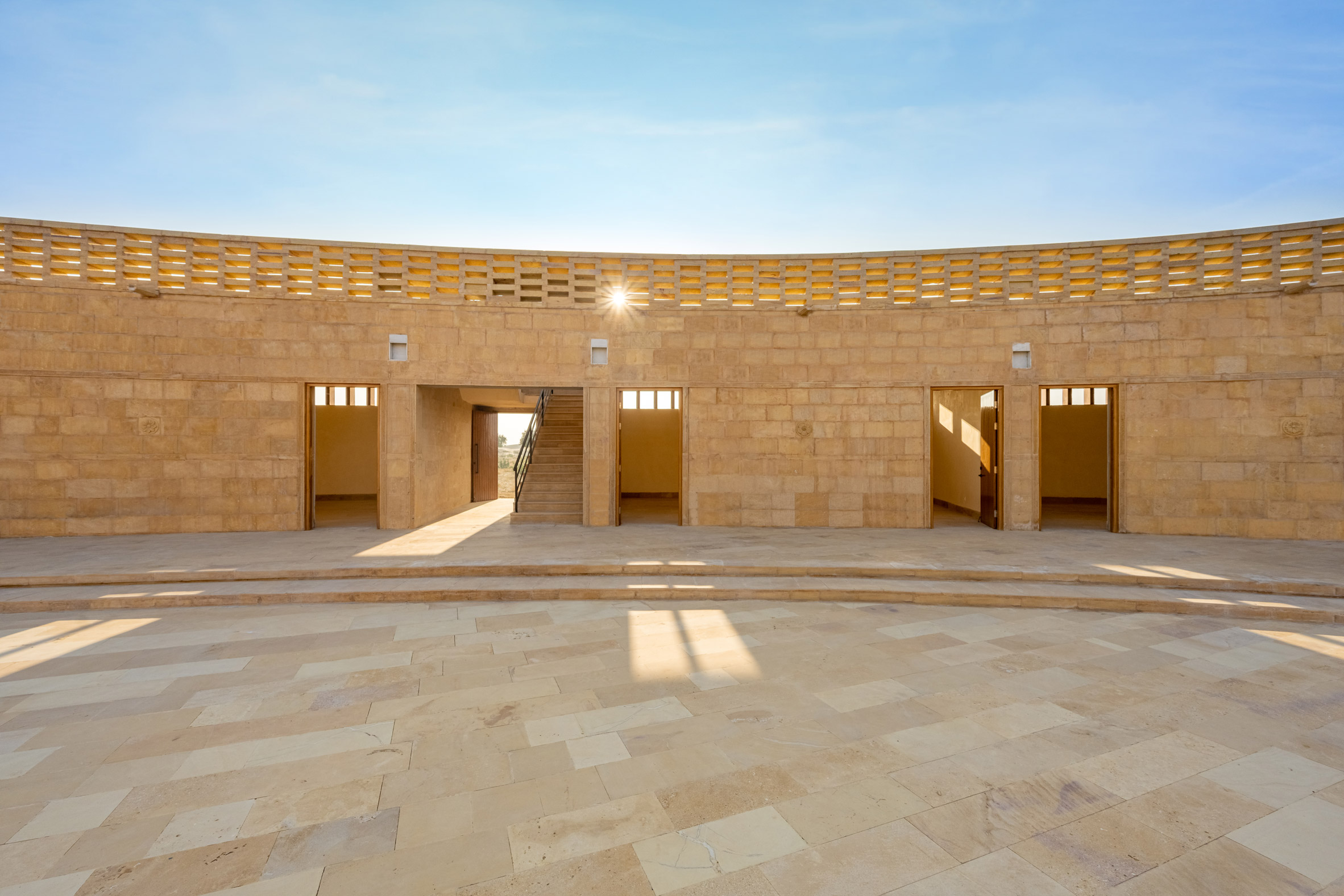 Girls' school，India，Sandstone，Thar desert，power，