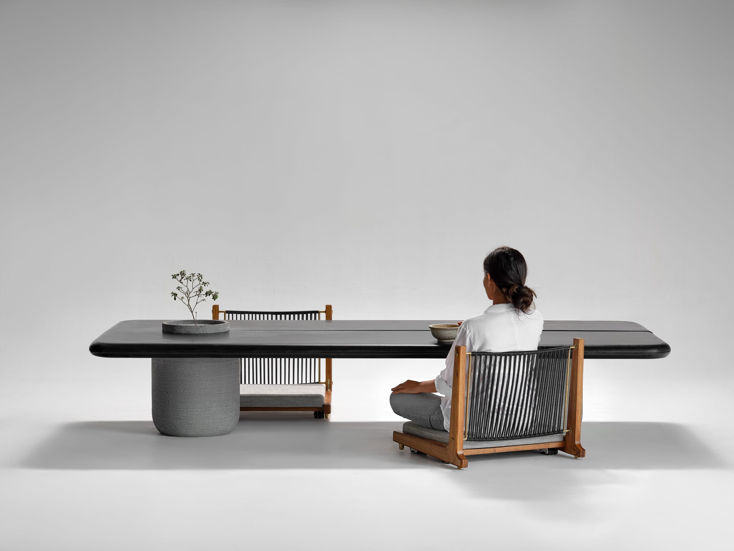 Singhal，Madan，Table，chair，