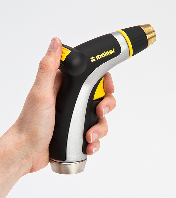 Sean Svendsen，injector，yellow，green，tool，equipment，