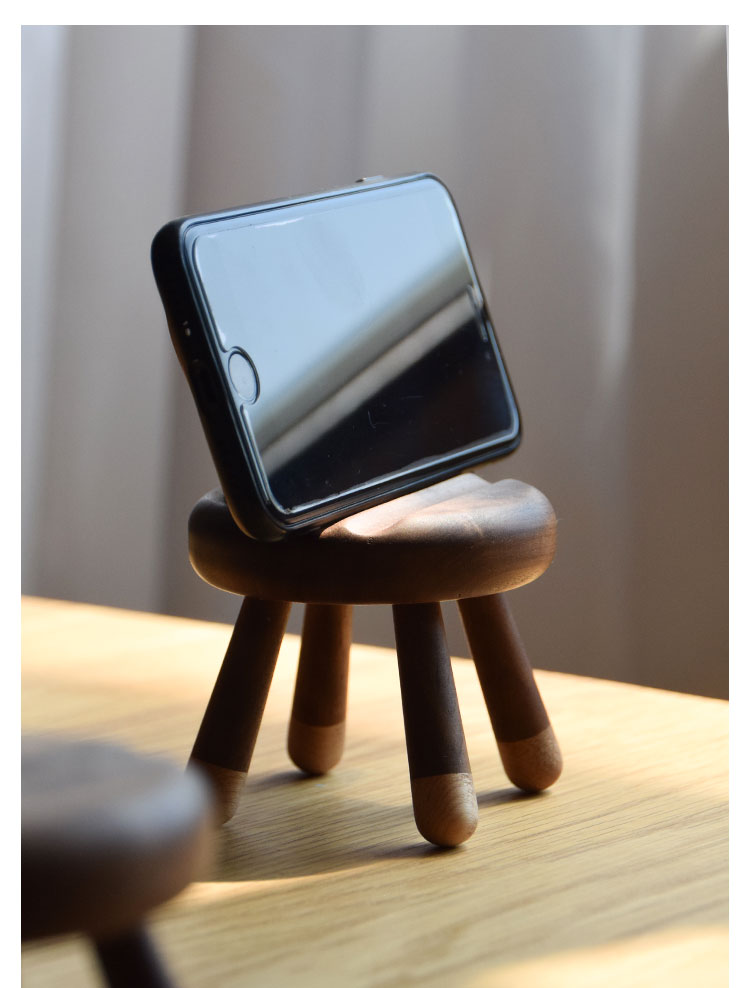 Handmade，Wooden ，Wooden mobile phone rack，Cartoon mobile phone rack，Rabbit mobile phone rack，