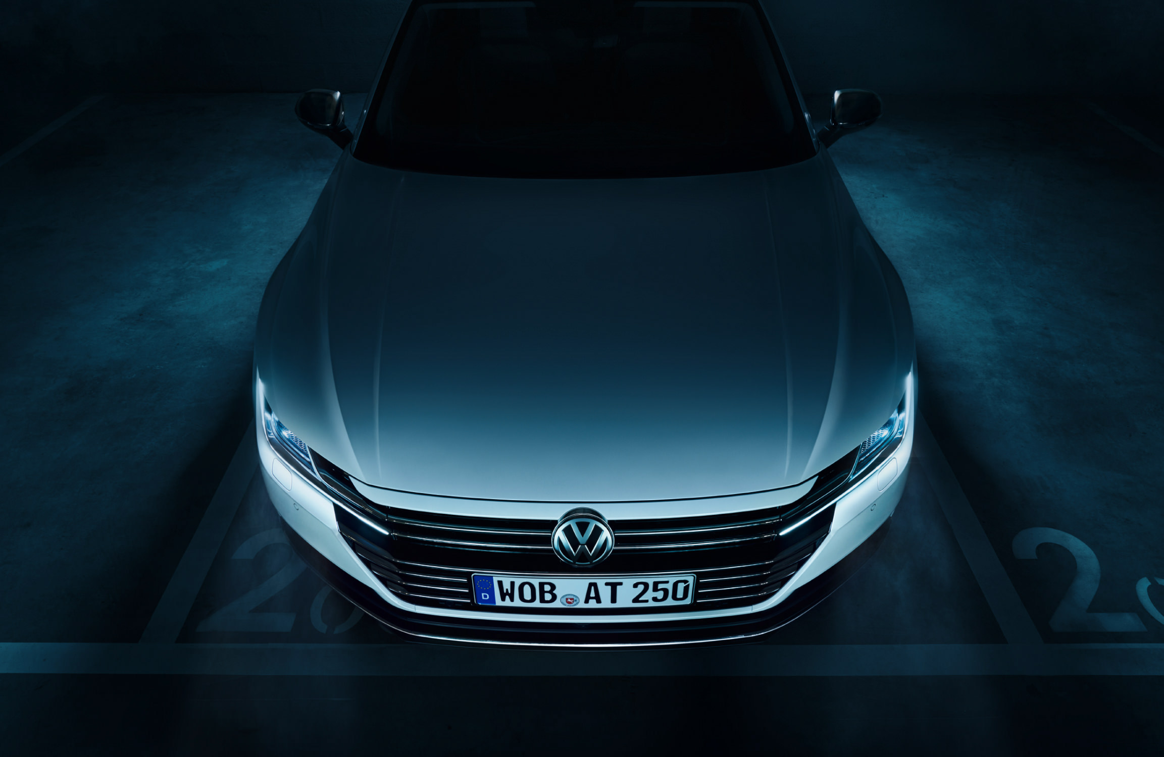 全新的大众arteon汽车社交媒体支持全球首映